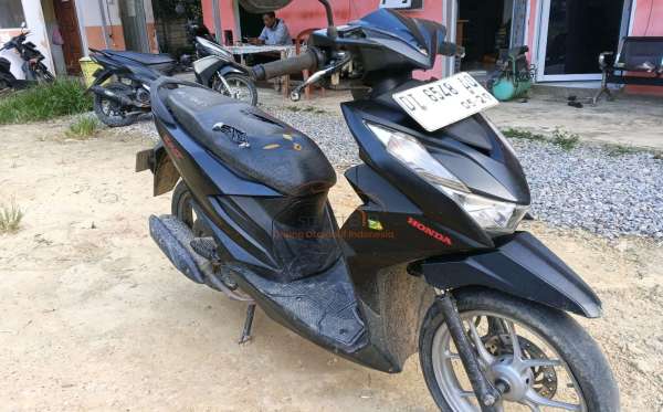 HONDA  BEAT