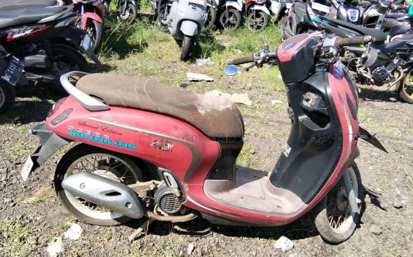 HONDA  SCOOPY