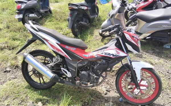 HONDA SONIC 150 R