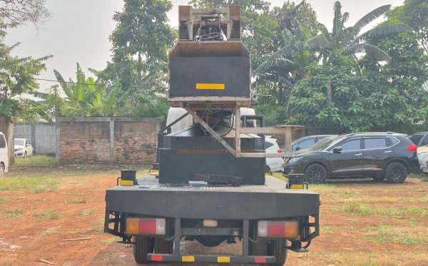 ISUZU  NMR 71 TSDL