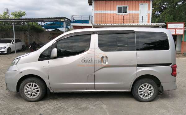 NISSAN EVALIA