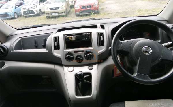 NISSAN EVALIA