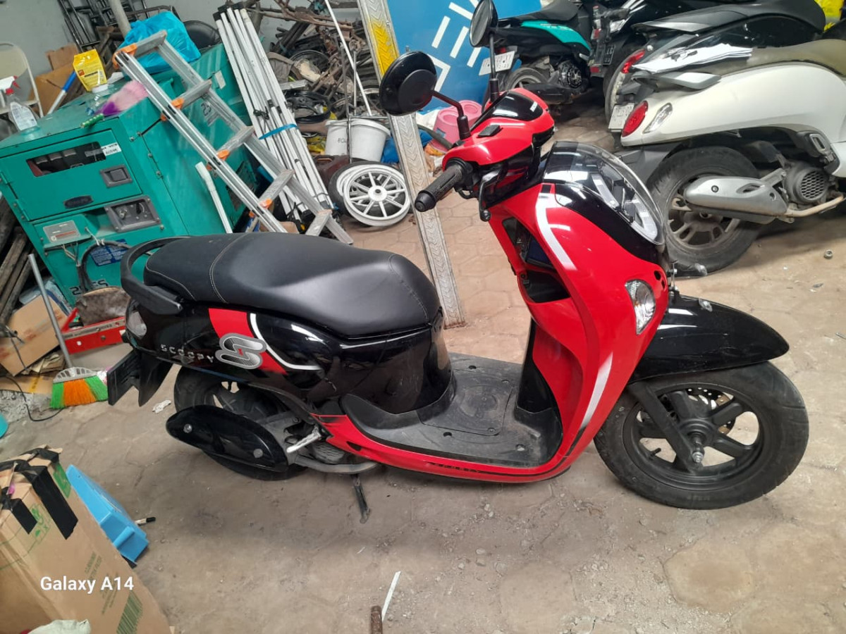 HONDA SCOOPY