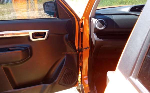 SUZUKI BU4FL (4X2) MT