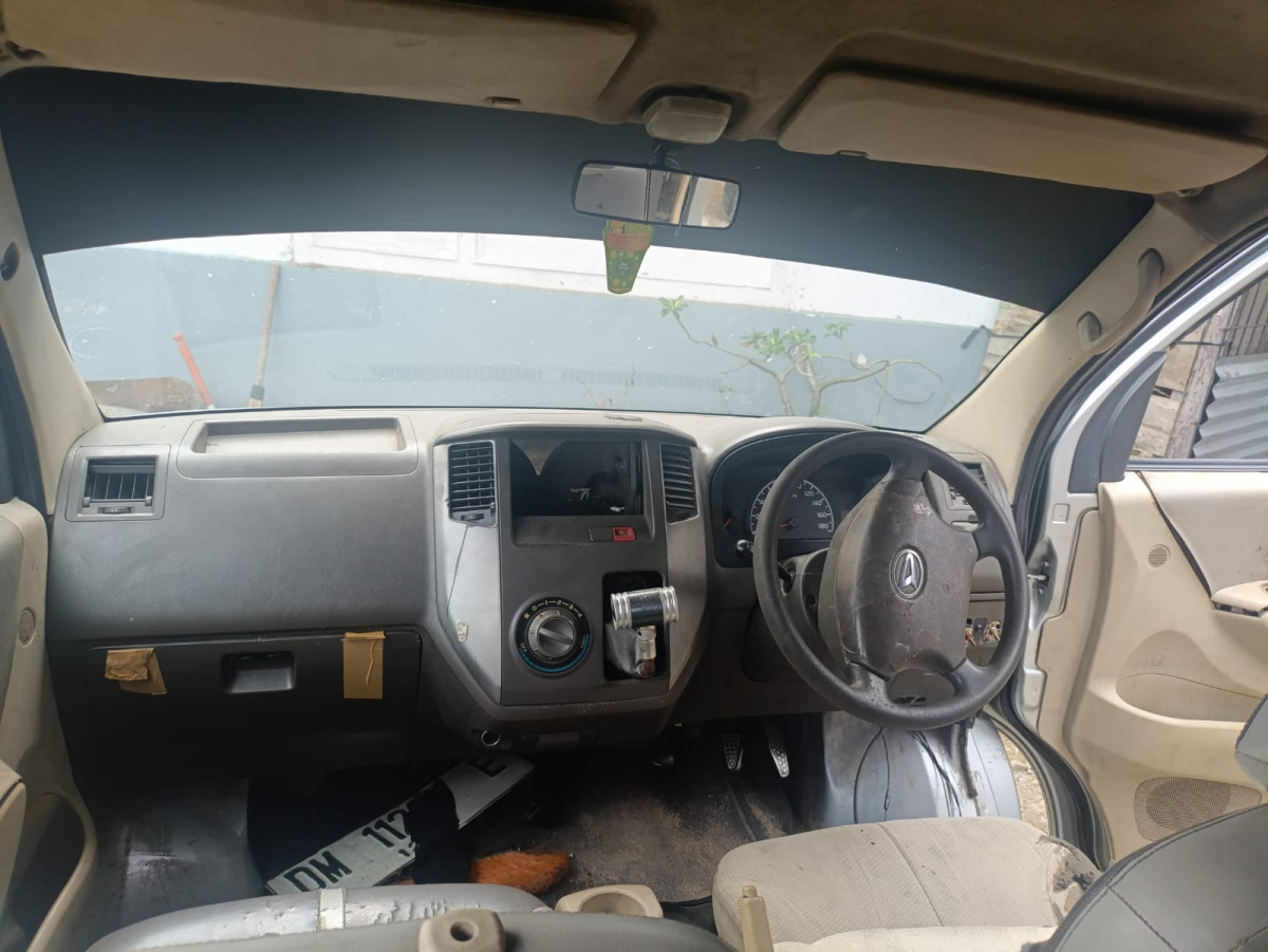 DAIHATSU LUXIO M