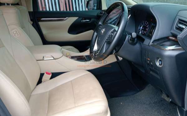 TOYOTA ALPHARD 2.5 G