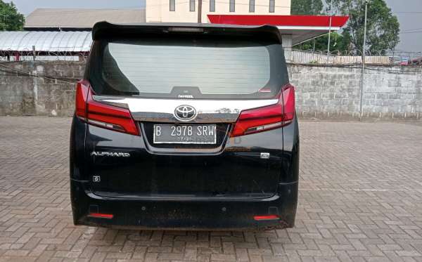 TOYOTA ALPHARD 2.5 G
