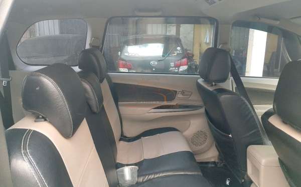 TOYOTA AVANZA