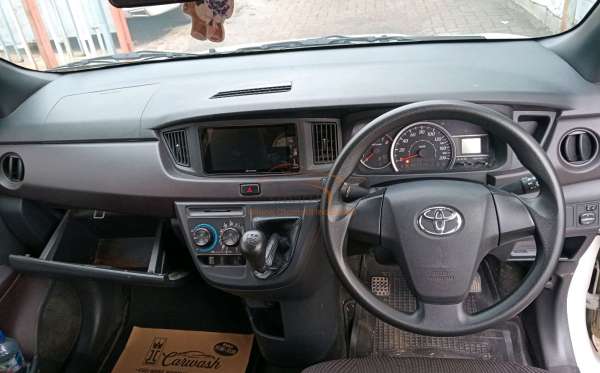 TOYOTA CALYA 1.2 E M/T