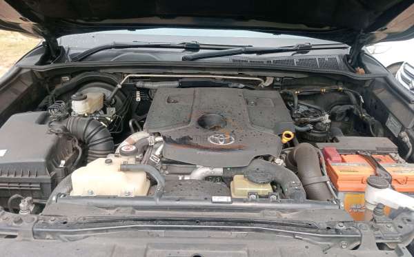 TOYOTA FORTUNER 2.4 VRZ