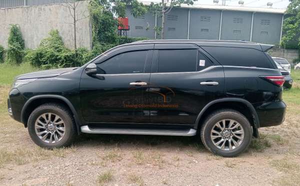 TOYOTA FORTUNER 2.4 VRZ