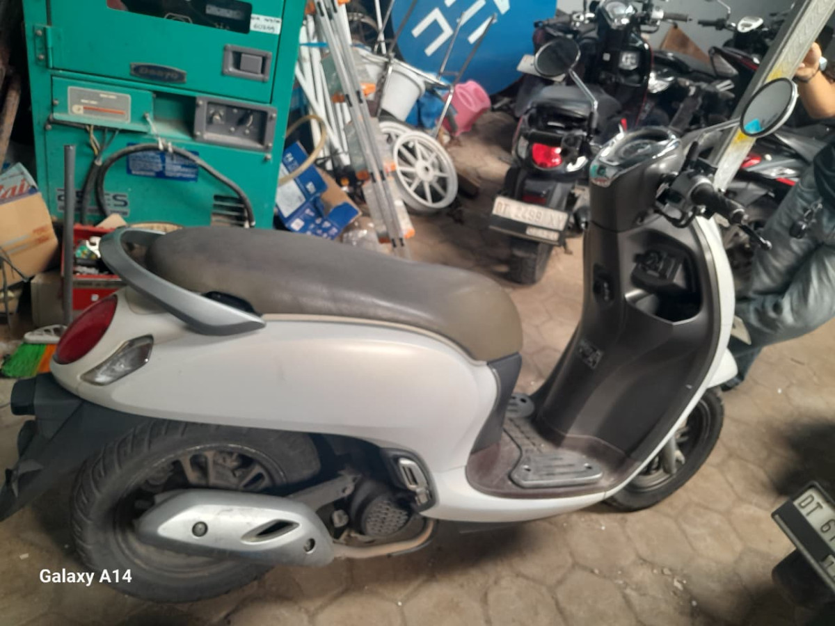 HONDA  SCOOPY