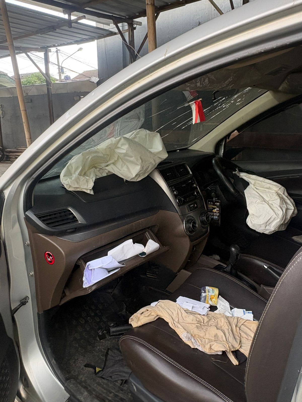 TOYOTA AVANZA