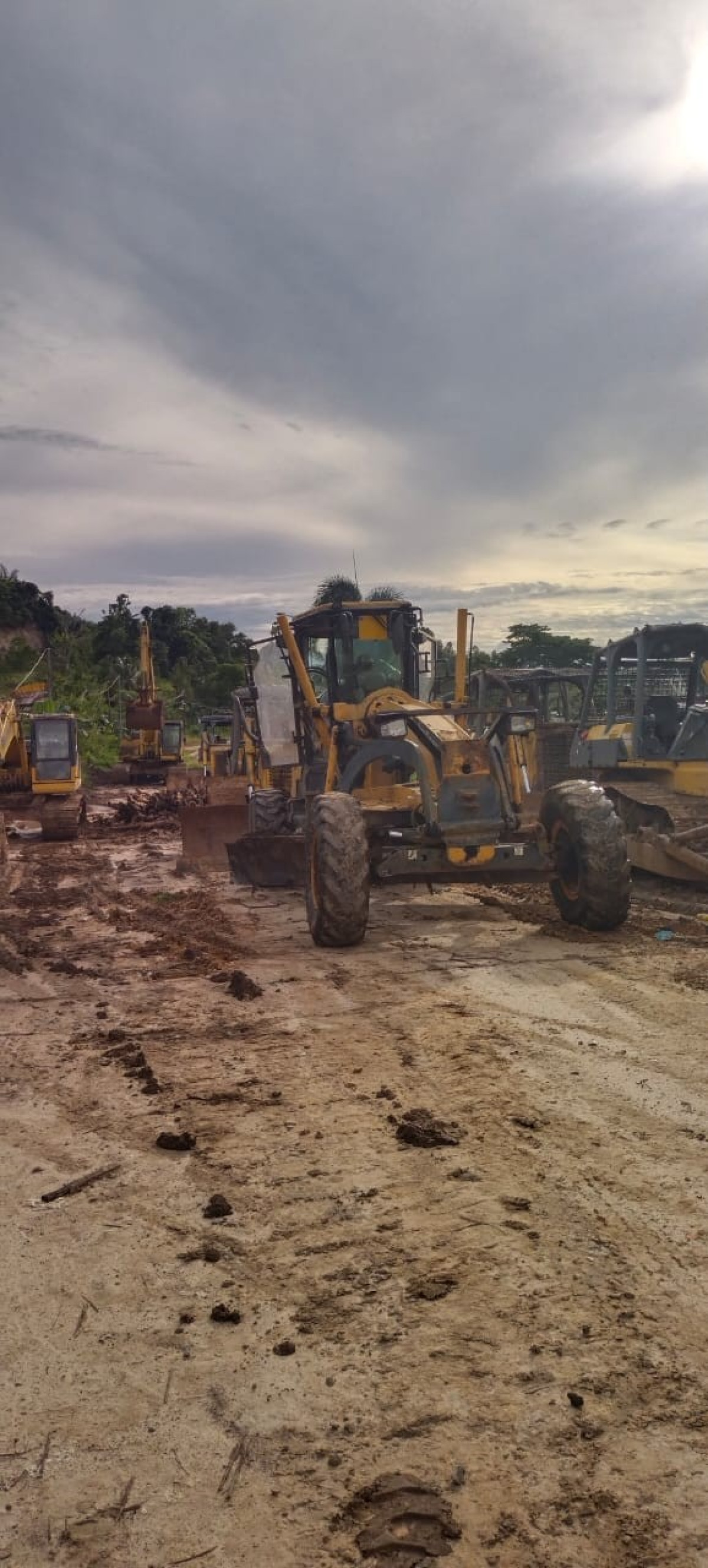CATERPILLAR MOTOR GRADER