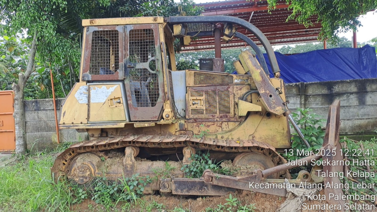 CATERPILLAR EXCAVATORD6G2 XL