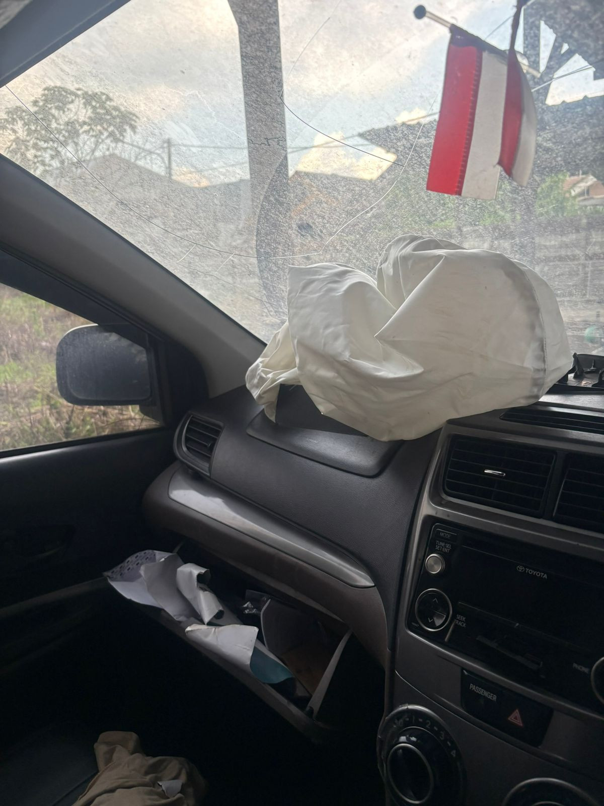 TOYOTA AVANZA