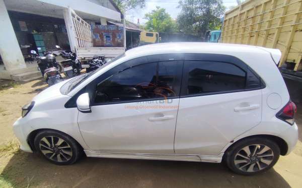 HONDA BRIO