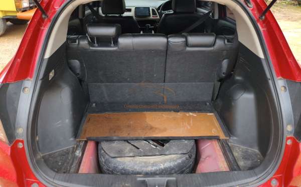 HONDA HRV 1.8 RS CVT CKD