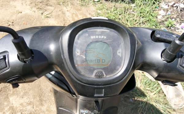 HONDA SCOOPY PRESTIGE