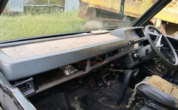 MITSUBISHI  L 300 L300 PU FB-R (4X2)