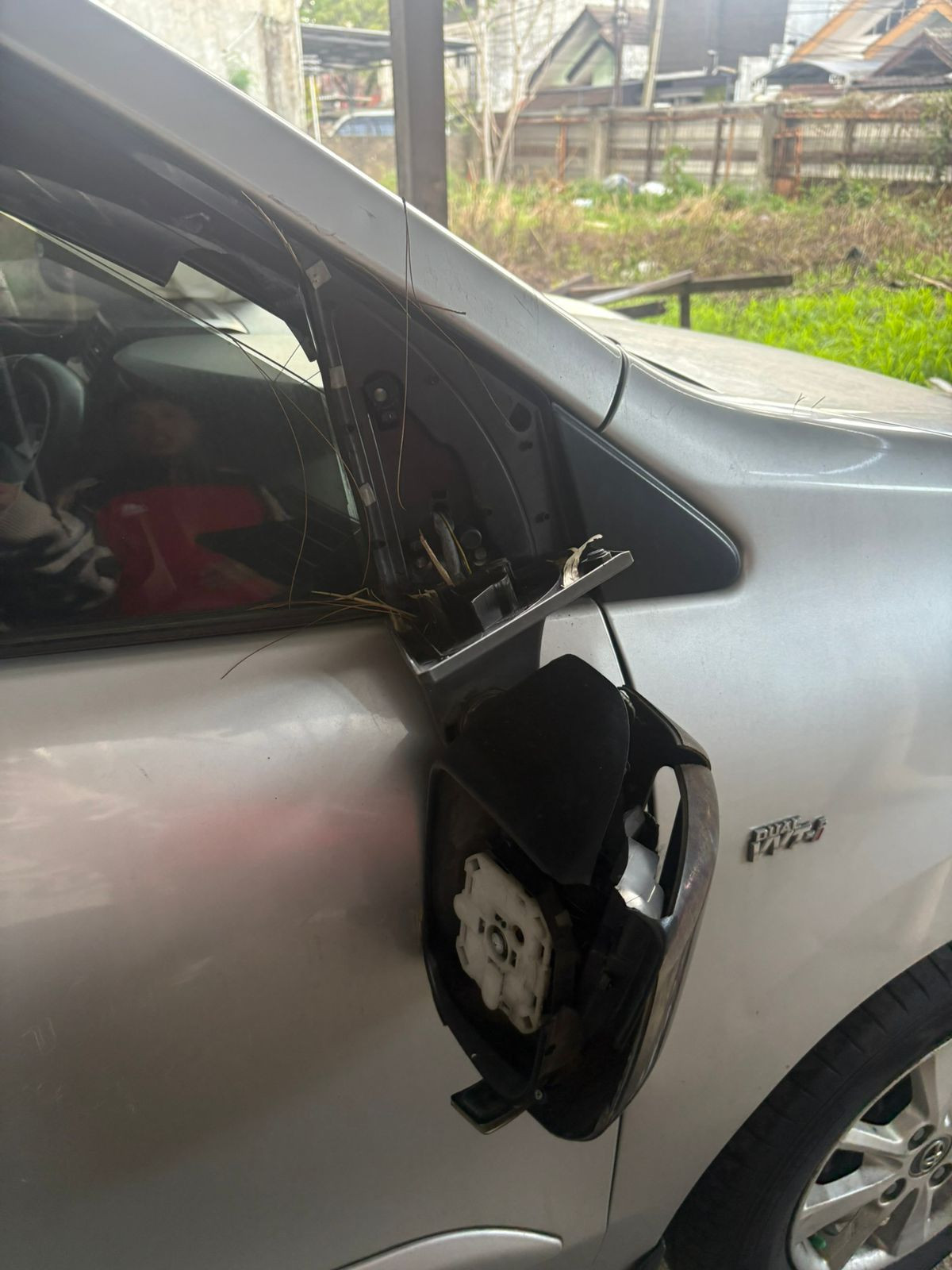 TOYOTA AVANZA