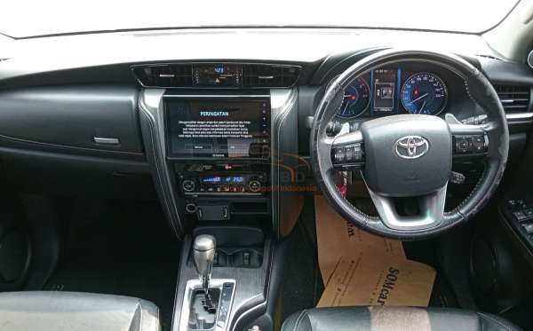 TOYOTA FORTUNER 2.4 VRZ