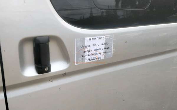 TOYOTA HI ACE