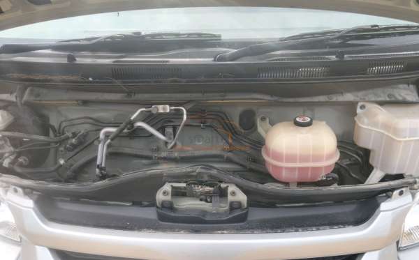 TOYOTA HI ACE
