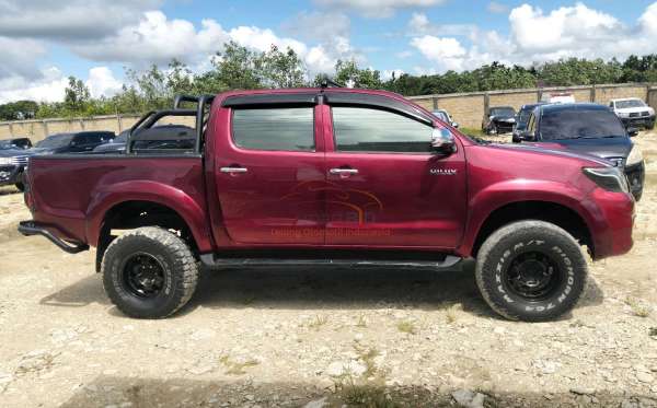 TOYOTA HILUX 2.5 G DC 4X4