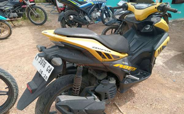 YAMAHA AEROX 155