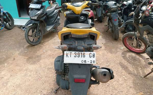 YAMAHA AEROX 155