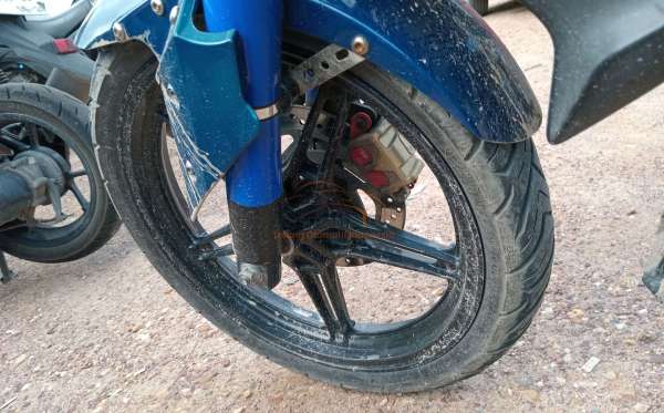 YAMAHA  VIXION