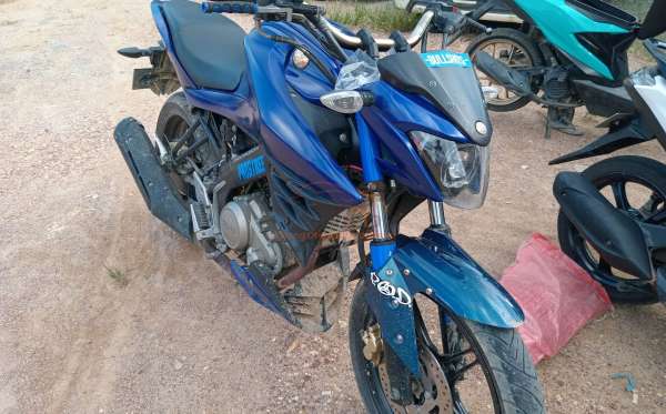 YAMAHA  VIXION