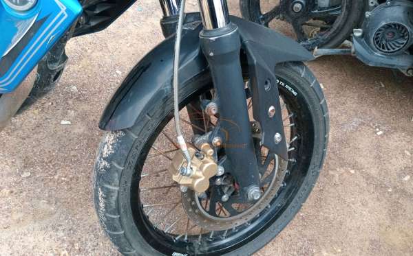 YAMAHA BYSON FI