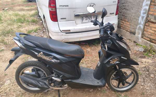 HONDA BEAT STREET