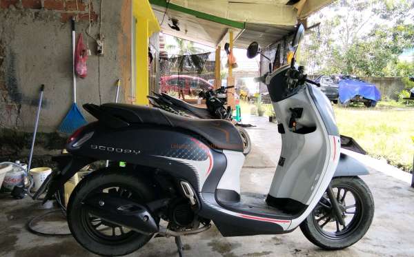HONDA  SCOOPY