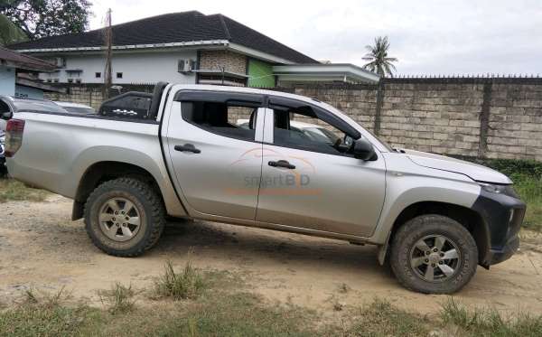 MITSUBISHI DC HDX 4X4