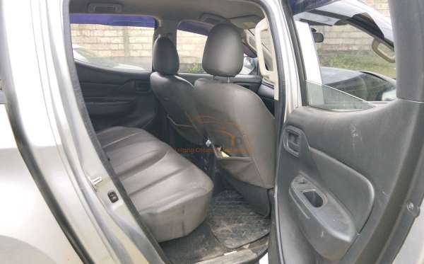 MITSUBISHI DC HDX 4X4