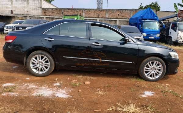 TOYOTA CAMRY V