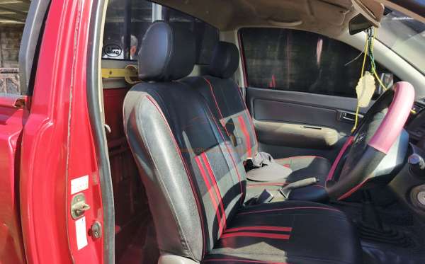 TOYOTA HILUX PICK UP