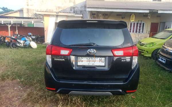 TOYOTA INNOVA G
