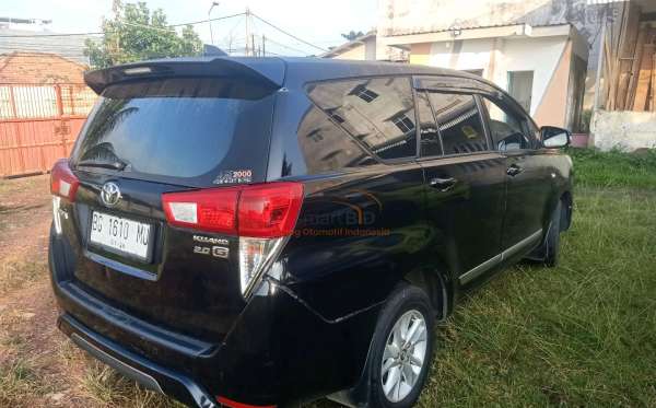 TOYOTA INNOVA G