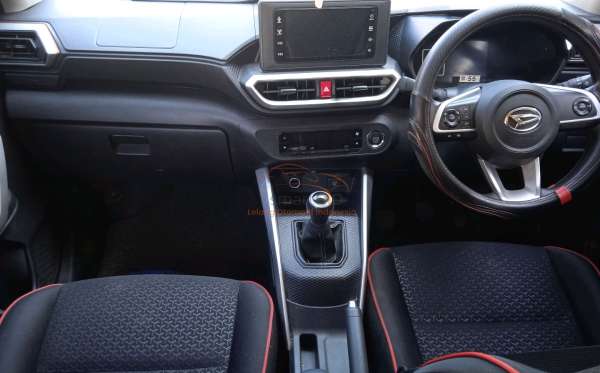 DAIHATSU ROCKY X