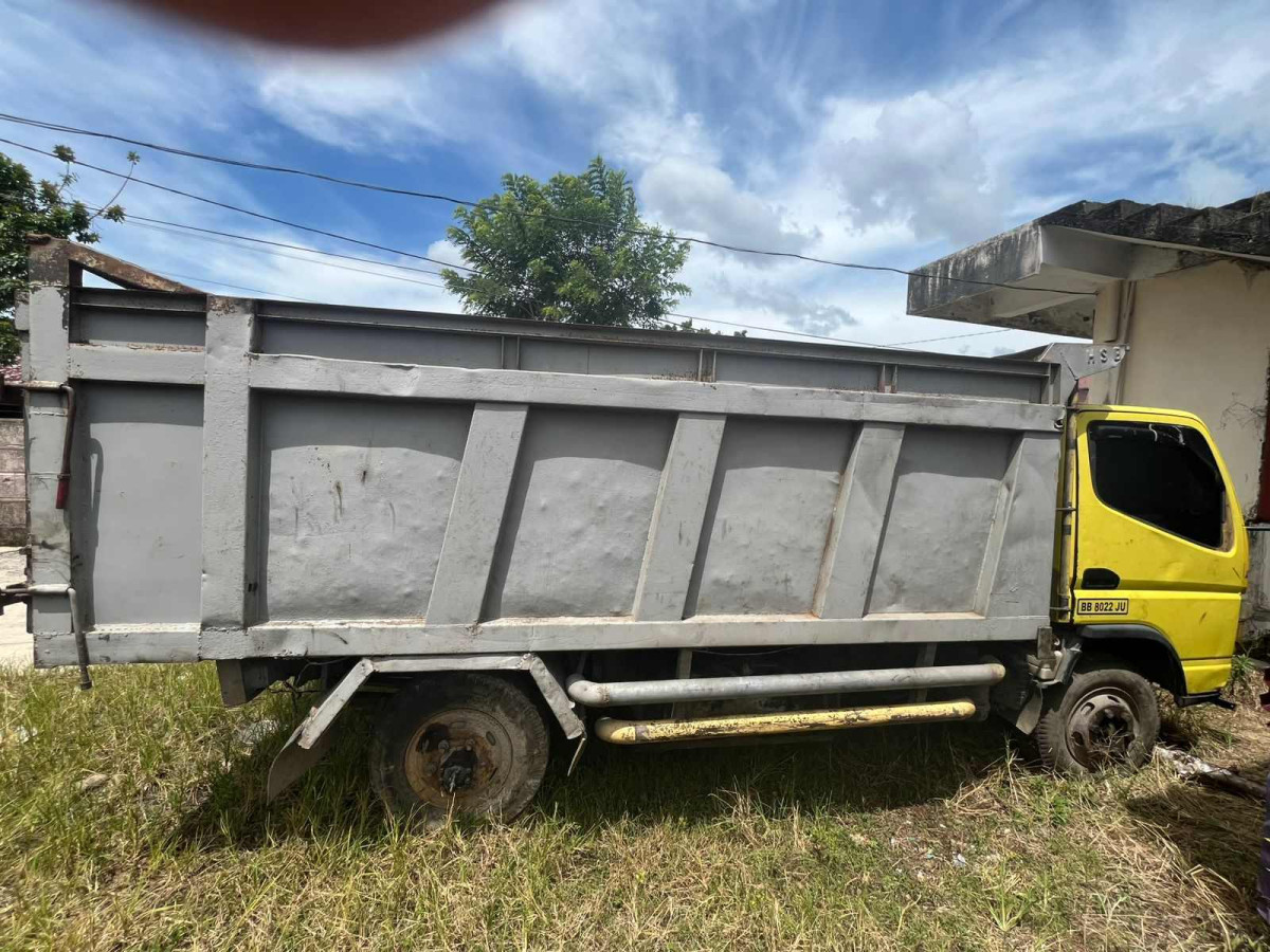 MITSUBISHI  FE  74 HD
