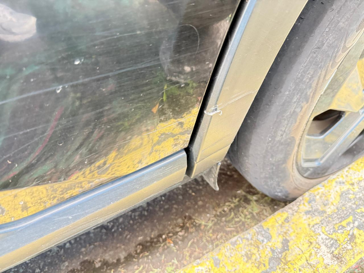 MITSUBISHI XFORCE  ULTIMATE
