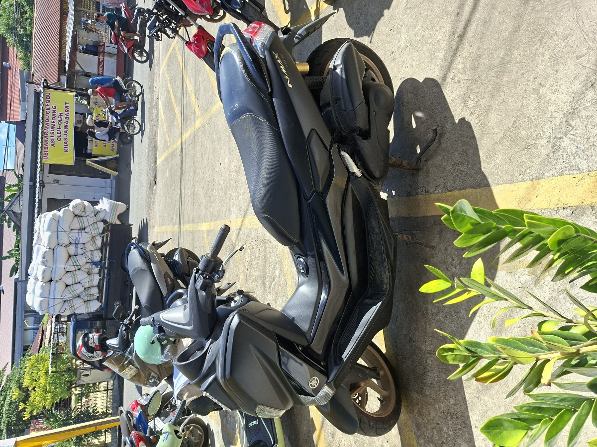 YAMAHA NMAX