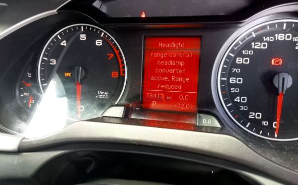 AUDI A4 1.8 AT