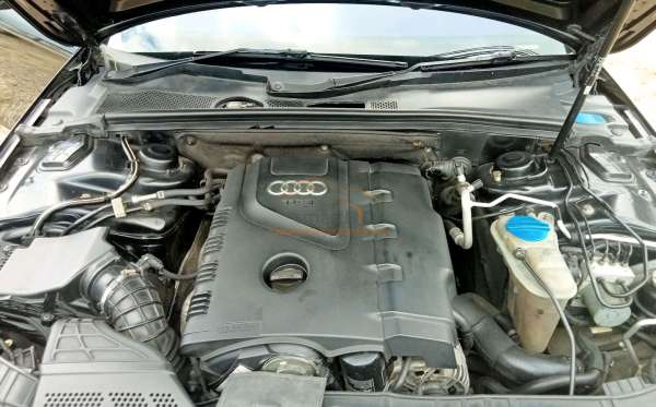 AUDI A4 1.8 AT