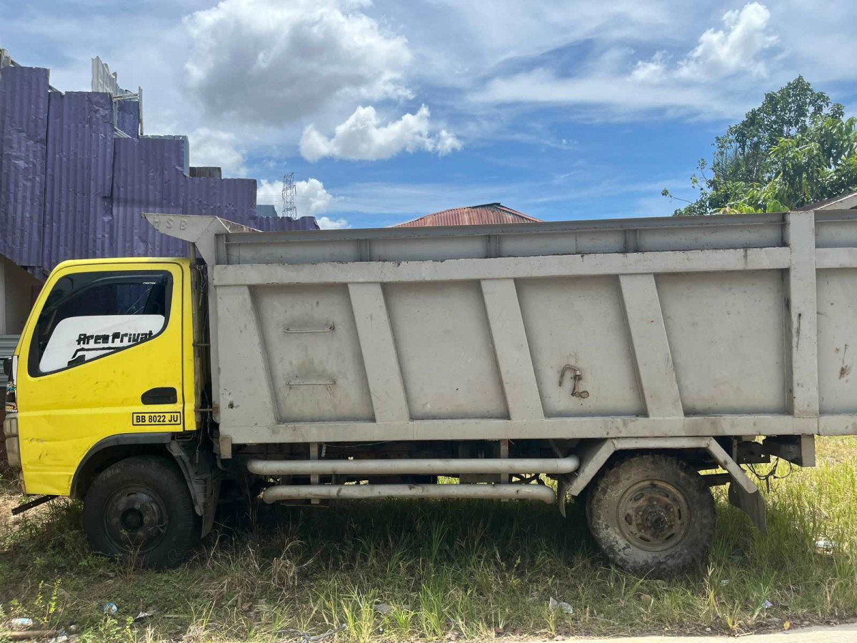 MITSUBISHI  FE  74 HD