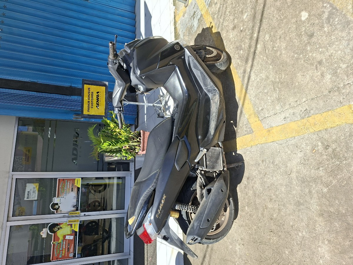 YAMAHA NMAX